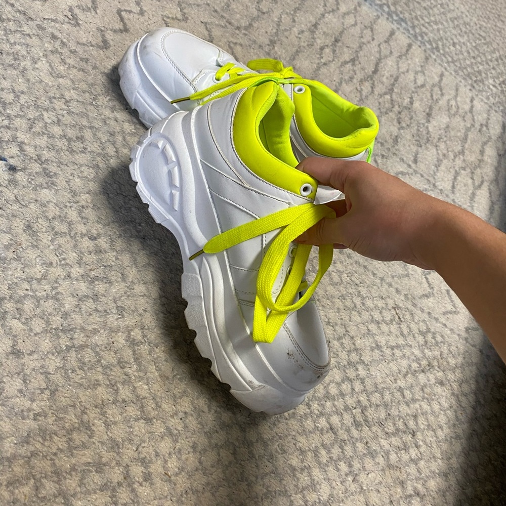 Platform sneakers